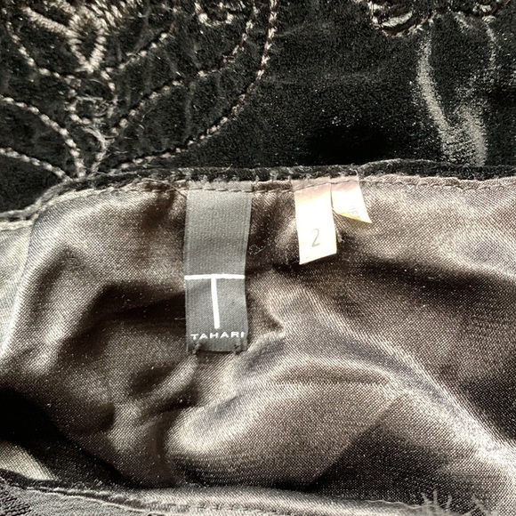 Tahari crushed black crushed velvet cocktail dress size 2 - Picture 10 of 10